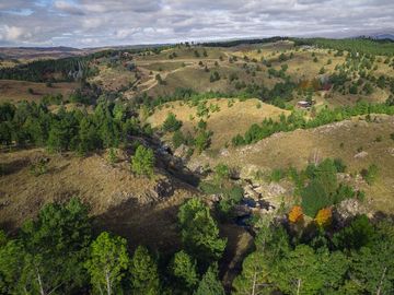Exclusivo Campo con Costa de Río en Atos Pampa