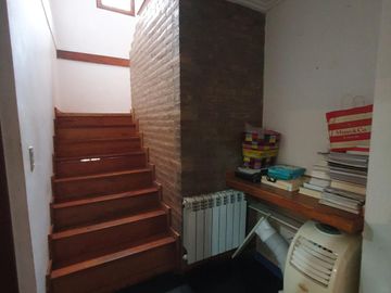 VENTA Casa 4 dormitorios. Calle Agüero. JK