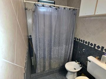 Casa en venta 4 dormitorios, Arroyito Rio