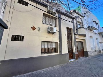 Casa en venta 4 dormitorios, Arroyito Rio