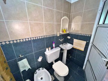 Casa en venta 4 dormitorios, Arroyito Rio