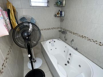 Casa en venta 4 dormitorios, Arroyito Rio