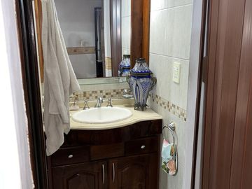 Casa en venta 4 dormitorios, Arroyito Rio