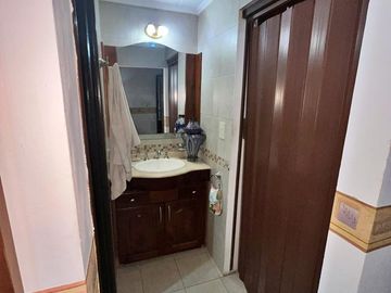 Casa en venta 4 dormitorios, Arroyito Rio