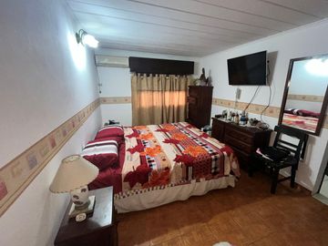 Casa en venta 4 dormitorios, Arroyito Rio