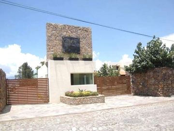 CASAS EN VENTA EN CHAPALA 