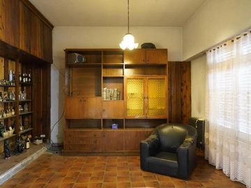 Edificio Comercial en venta - 6 Dormitorios 4 Baños - 479Mts2 - Bahía Blanca