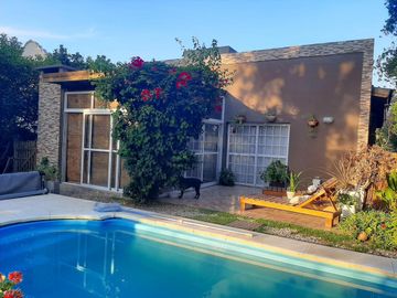 Casa en venta - 2 Dormitorios 2 Baños - Cocheras - 427Mts2 - General Rodríguez