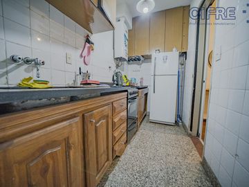 Departamento de 2 ambientes cocina separada muy bien ubicado