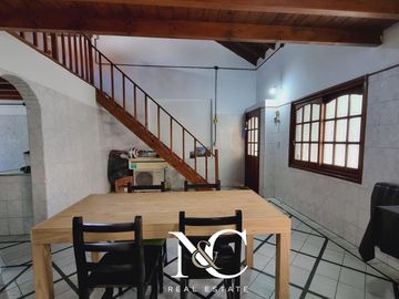 Casa en venta en lomas de zamora, 2 ambientes