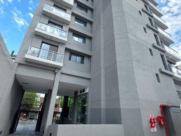 departamento de categoría en alquiler con cochera