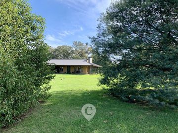 Chacra en Venta de 3 hectáreas. Casa con pileta. Country Las Vizcachas, Exaltación de la Cruz
