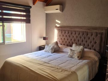 Casa con 5 Dormitorios en Echeverria del Lago