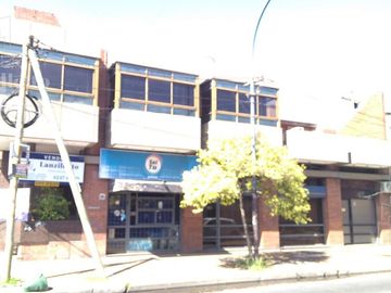 Local - Lanús Este
