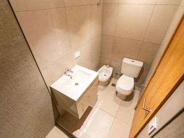 DEPARTEMENTO PREMIUM DE DOS DORMITORIOS VENTA PISCINA Y SOLARIUM CENTRO ROSARIO