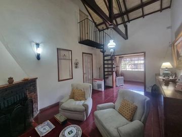 Quinta en venta - 3 Dormitorios 3 Baños - Cochera - 2.067Mts2 - Tortuguitas