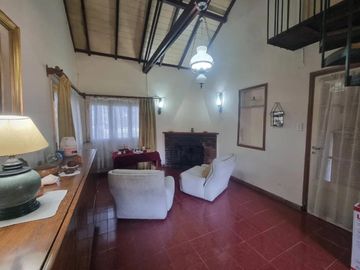 Quinta en venta - 3 Dormitorios 3 Baños - Cochera - 2.067Mts2 - Tortuguitas
