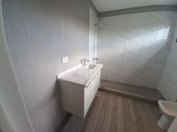 CASA A ESTRENAR EN BARRIO SAN PABLO, PILAR! CON PISCINA!