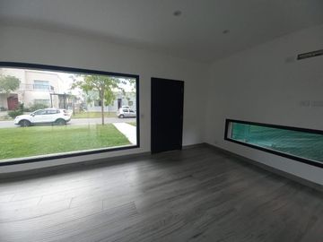 CASA A ESTRENAR EN BARRIO SAN PABLO, PILAR! CON PISCINA!
