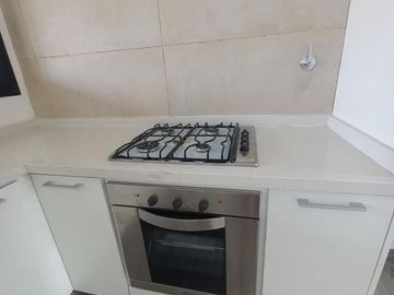 CASA A ESTRENAR EN BARRIO SAN PABLO, PILAR! CON PISCINA!