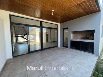 Dúplex en venta La Calandria | 3 dormitorios, Seguridad