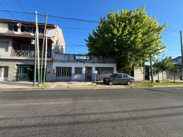 Casa en  venta en Lomas de Zamora