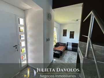 Casa a la laguna en Venta El Cantón Barrio Puerto-Escobar