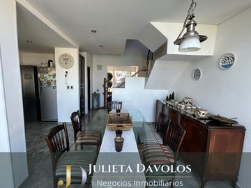 Casa a la laguna en Venta El Cantón Barrio Puerto-Escobar