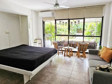 MONOAMBIENTE en Martinez CON JARDIN!