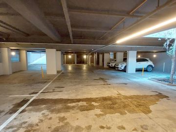 Departamento 2 dormitorios con cochera y amenities en  Montevideo 2700