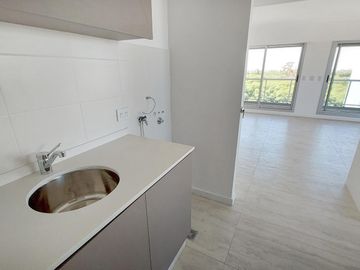Departamento 2 dormitorios con cochera y amenities en  Montevideo 2700