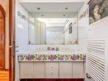 CASA - VENTA - 6 AMB - JARDIN - PISCINA - GARAGE - SUITE - BELGRANO R