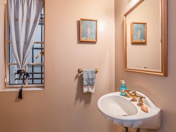 CASA - VENTA - 6 AMB - JARDIN - PISCINA - GARAGE - SUITE - BELGRANO R