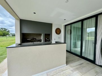 Casa en Haras del Sur III