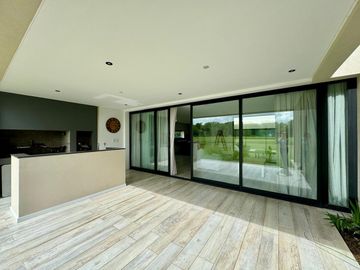 Casa en Haras del Sur III