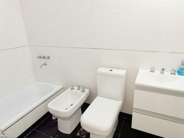 VENTA DEPARTAMENTO 52 M2 COCHERA LANUS OESTE