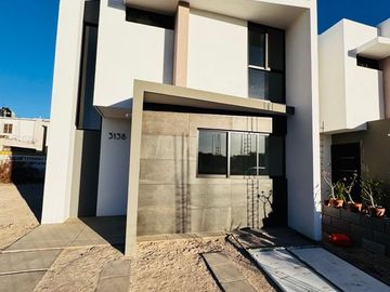 Casa Nueva con recámara en Planta Baja Zona Norte