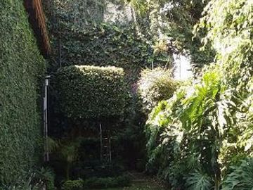 Linda casa  a la venta en calle cerrada, Lomas de San Ángel Inn.