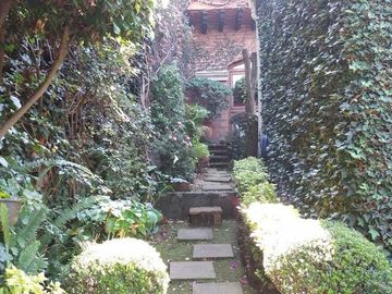 Linda casa  a la venta en calle cerrada, Lomas de San Ángel Inn.
