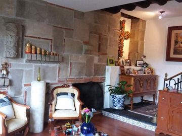 Linda casa  a la venta en calle cerrada, Lomas de San Ángel Inn.