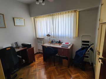 Departamento de 4 ambientes en Venta en Caballito