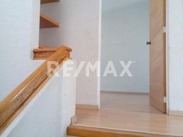 Casa en Venta - (3)