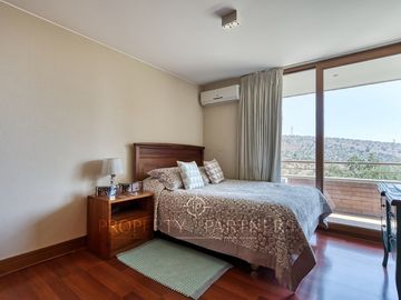 Maravilloso departamento dúplex en condominio, cercano a colegio Padre Hurtado