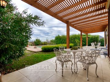 Venta de hermosa y acogedora casa en Arboretum, Peñalolén