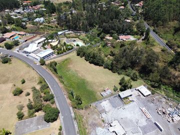 Terreno en  venta en Mirasierra a metros del CROE