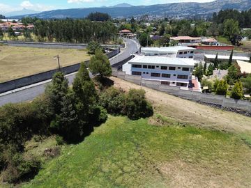 Terreno en  venta en Mirasierra a metros del CROE