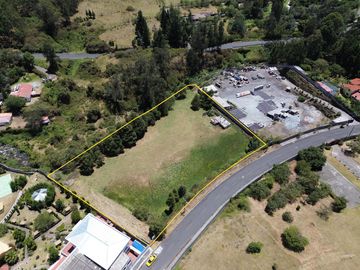 Terreno en  venta en Mirasierra a metros del CROE