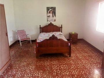VENTA DE CASA INDEPENDIENTE EN SOPETRAN
