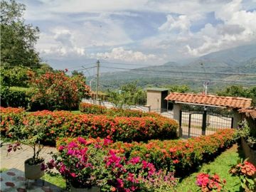 VENTA DE CASA INDEPENDIENTE EN SOPETRAN
