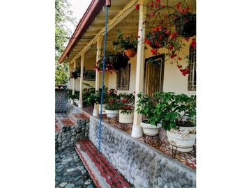 VENTA DE CASA INDEPENDIENTE EN SOPETRAN